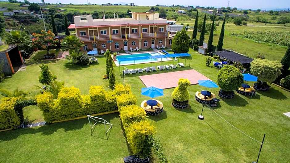 Hotel y Cabañas Quinta Los Cipreses