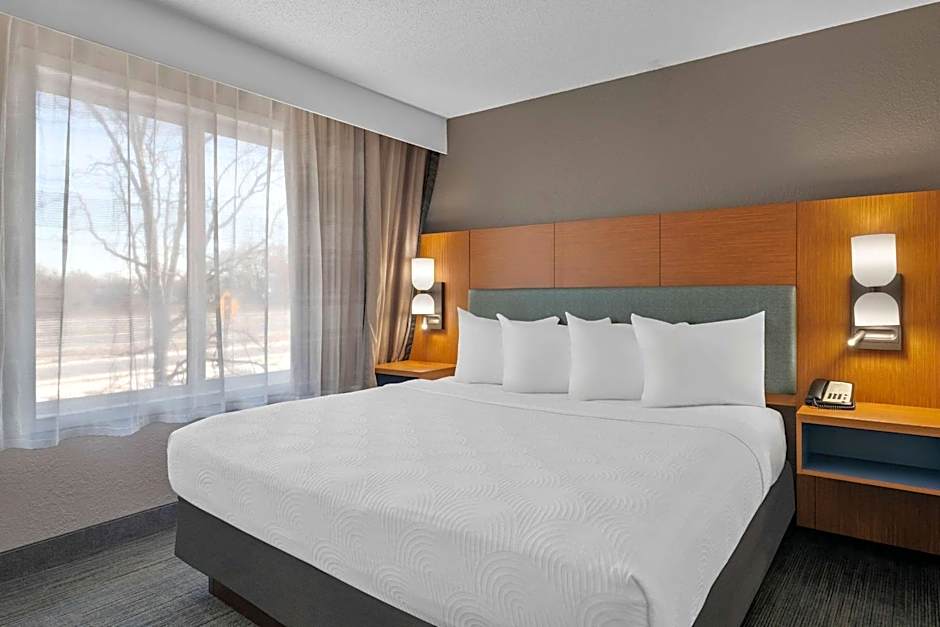 Country Inn & Suites by Radisson, Coon Rapids, MN