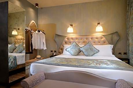 Classic Double or Twin Room