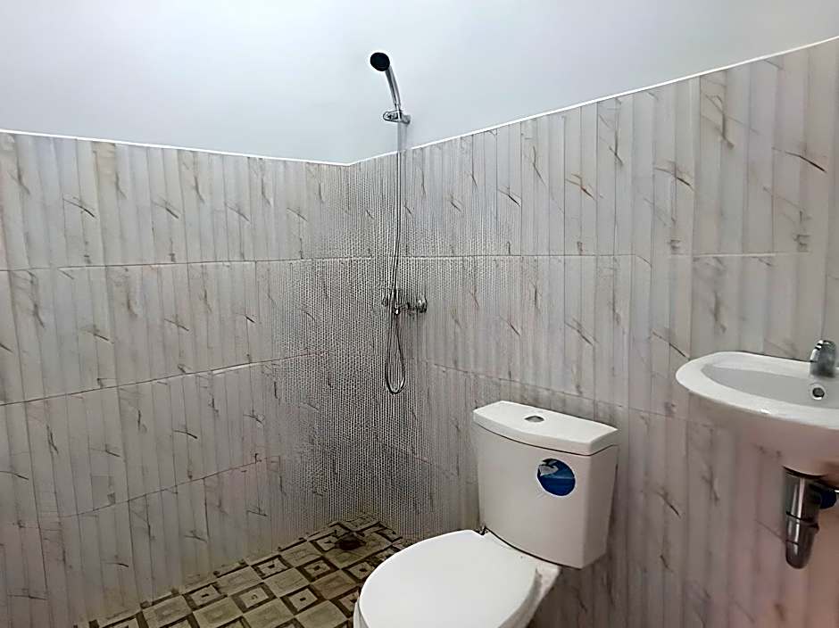 RedDoorz @ Permana Homestay near Supadio Airport Pontianak