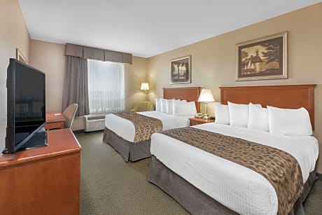 1 Queen Bed Mobility Accessible Room Non-Smoking