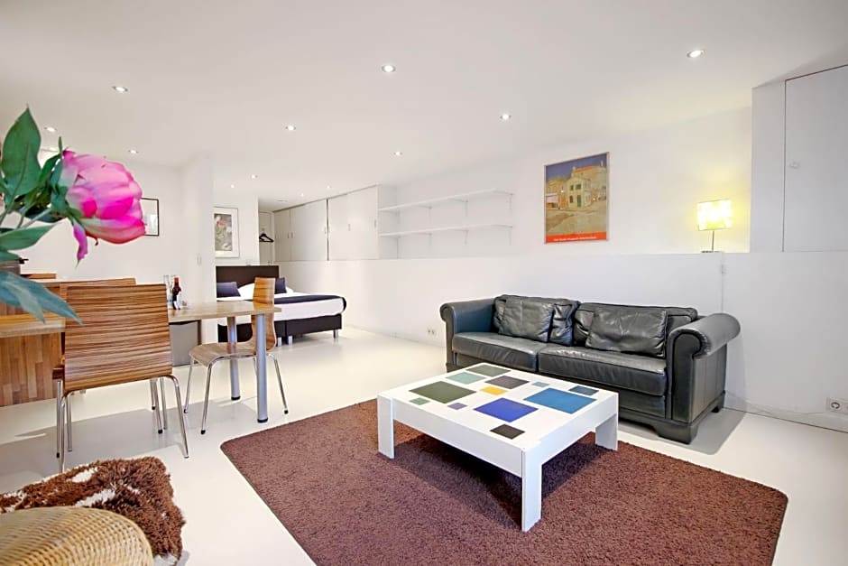 Romantic Jordaan Canalsuite near Anne Frank House