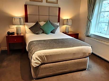 Standard Double Room - Courtyard