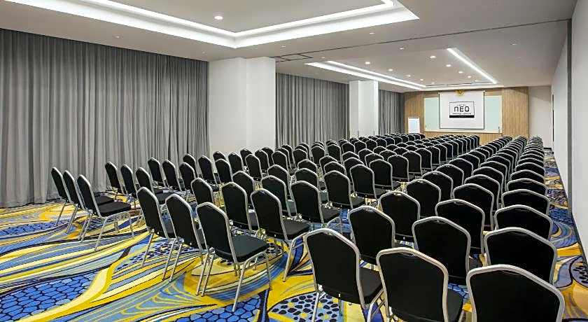 Hotel Neo Dipatiukur by ASTON