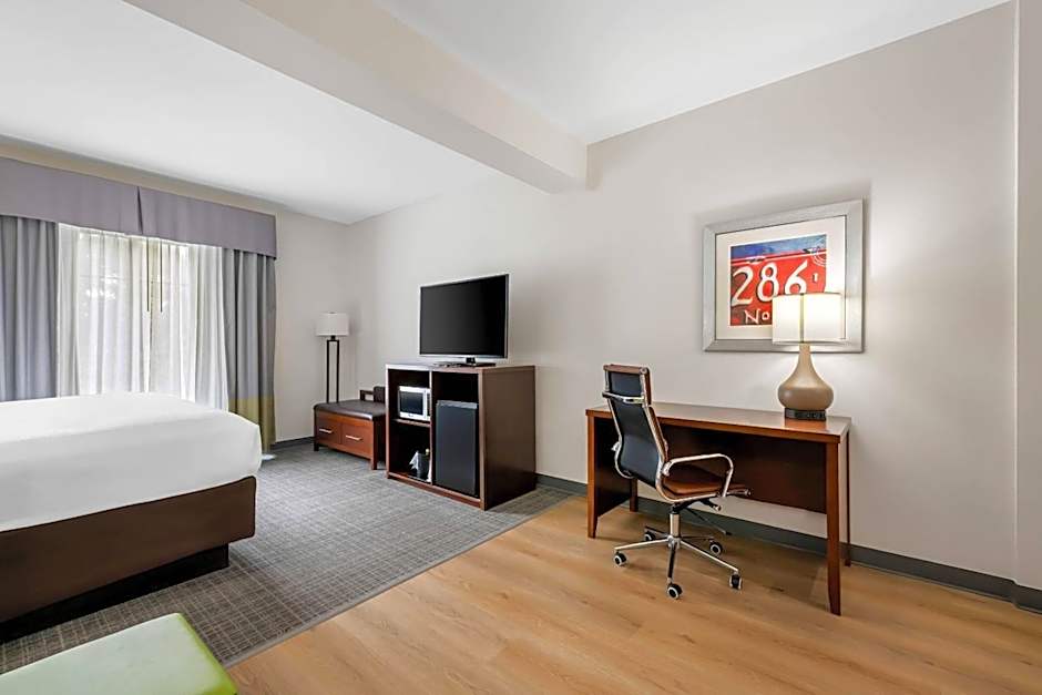 Comfort Suites New Bern near Cherry Point