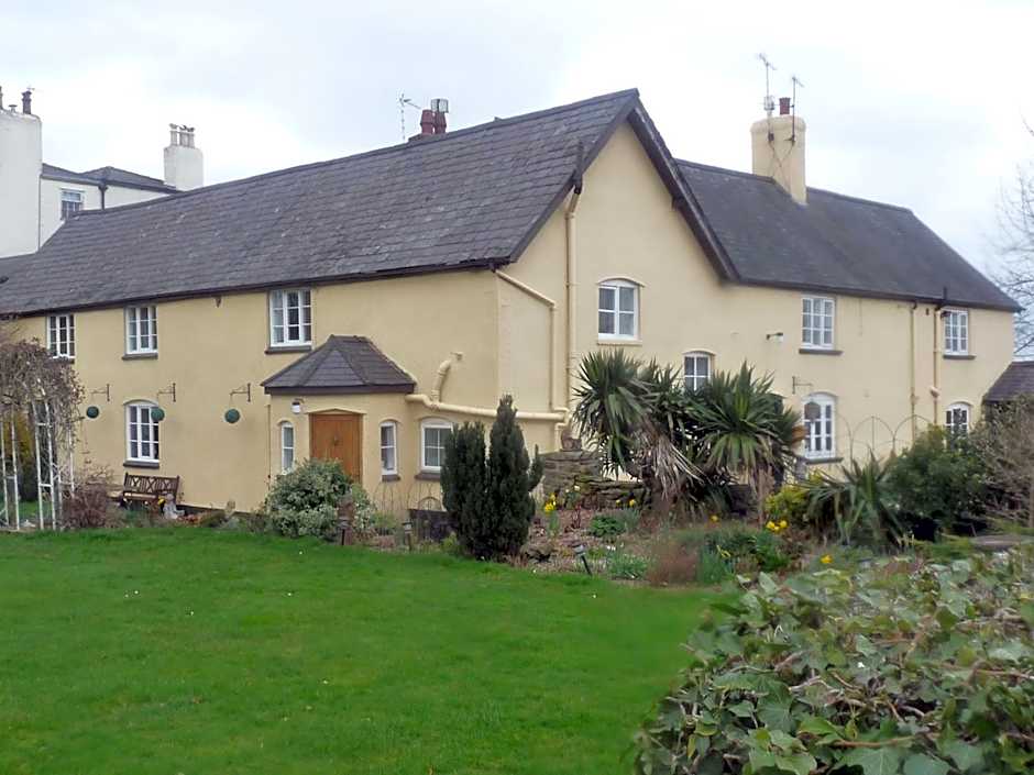 Oakenholt Farm Bed and Breakfast