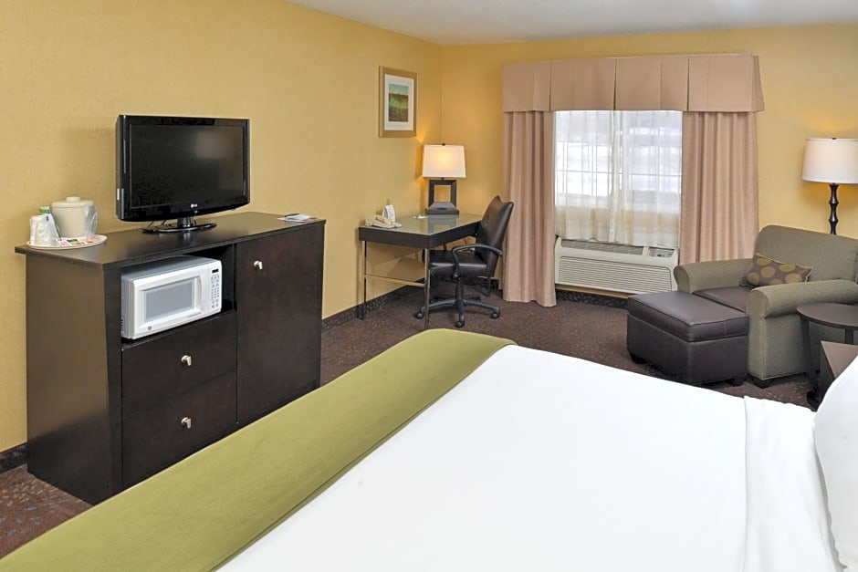 Holiday Inn Express Hotel & Suites Charlotte