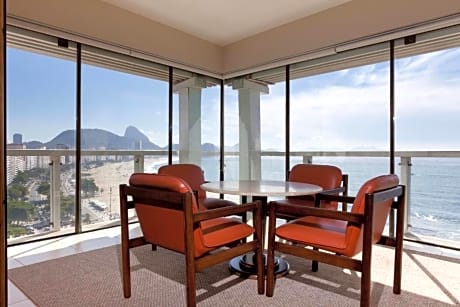 SINGLE SUITE JUNIOR OCEAN FRONT