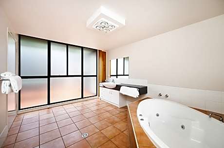Premium Three-Bedroom Apartment