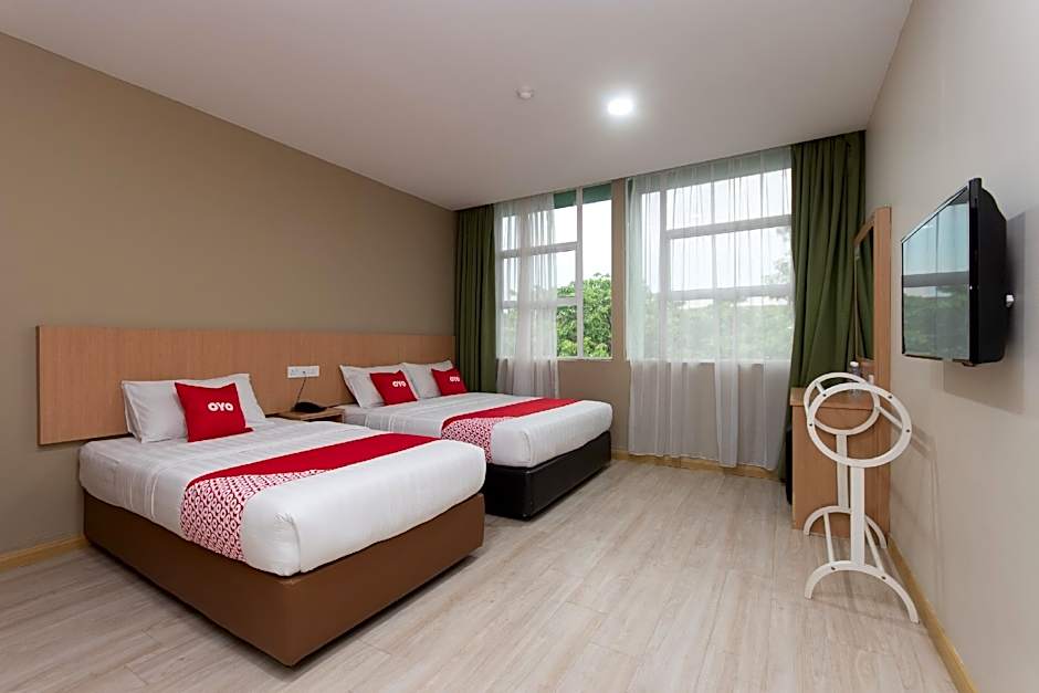 Capital O 89344 Labuan Avenue Hotel