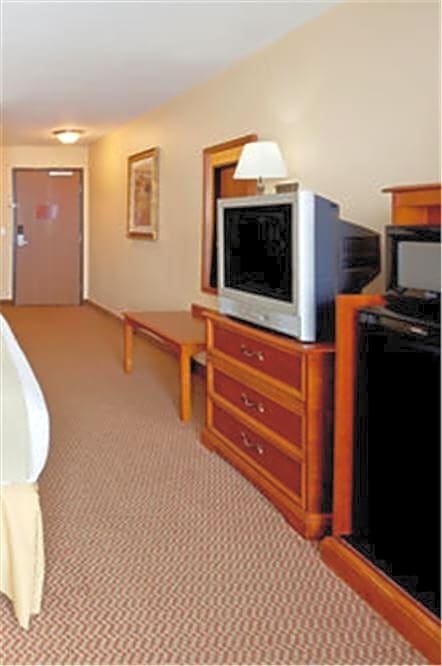 Holiday Inn Express Hotel & Suites Laredo-Event Center Area