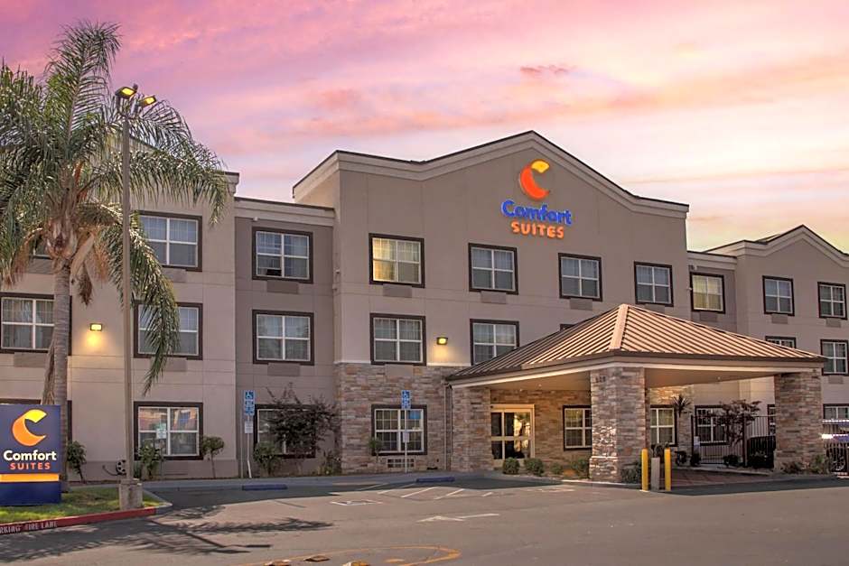 Comfort Suites Downtown Sacramento