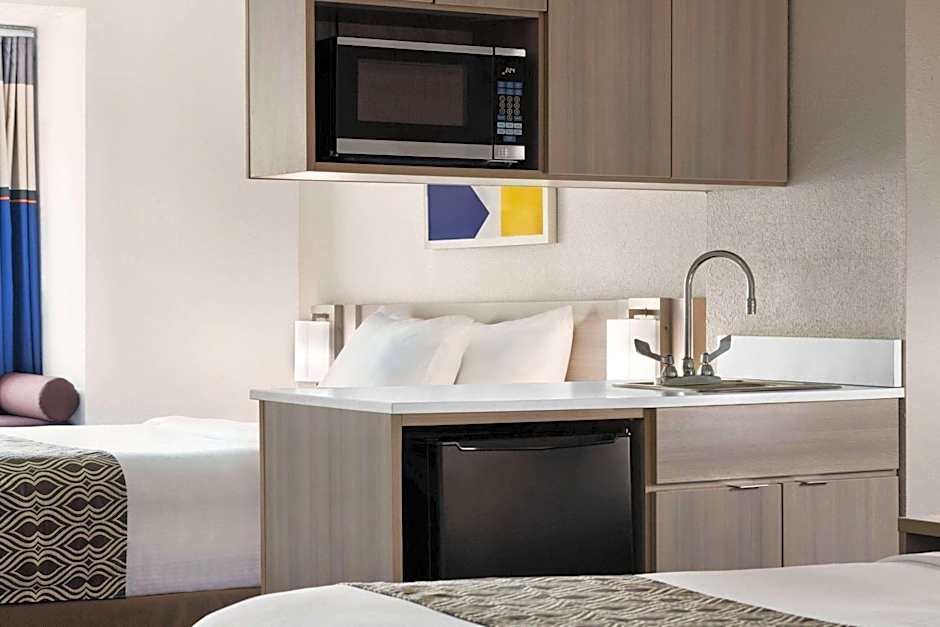 Microtel Inn & Suites By Wyndham Florence/Cincinnati Airport
