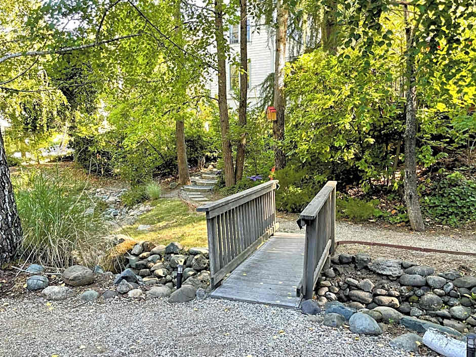 Outside Inn