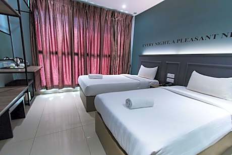 Deluxe Twin Single with Window