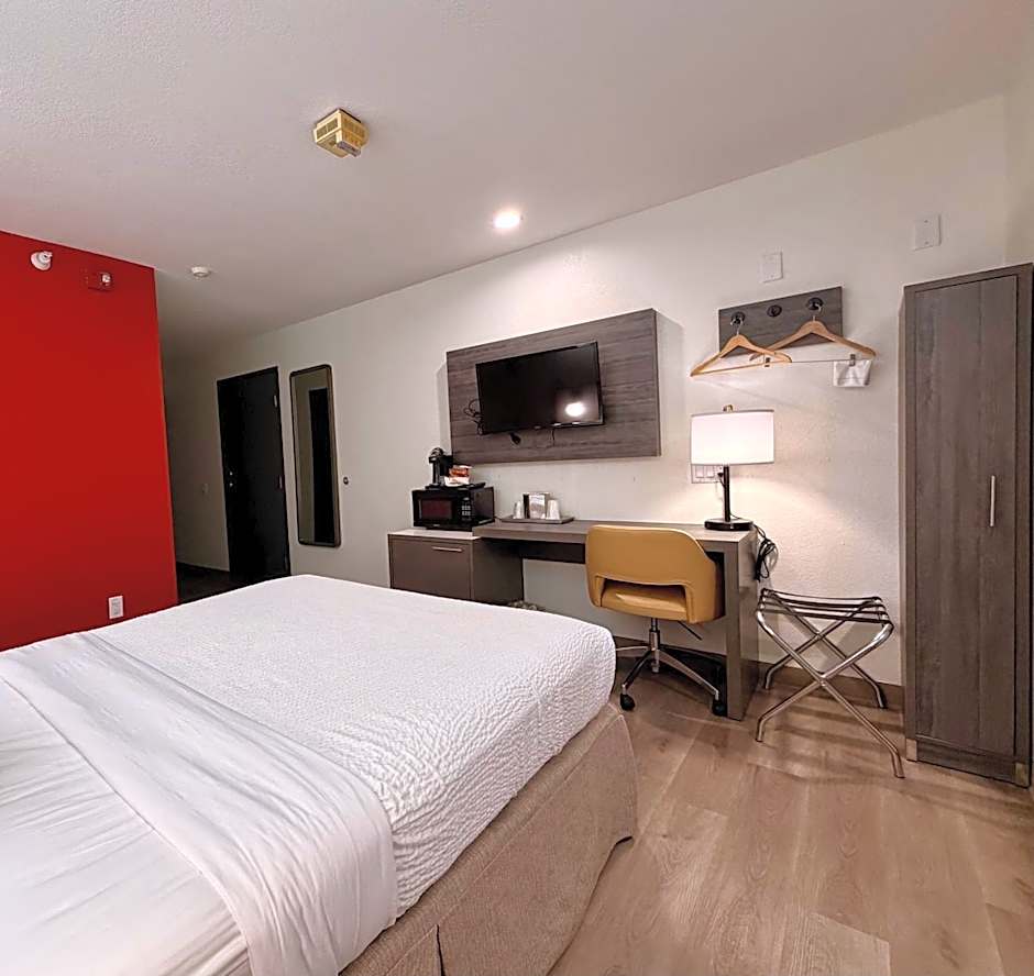 Ramada Limited Bloomington IL I-74/I-55