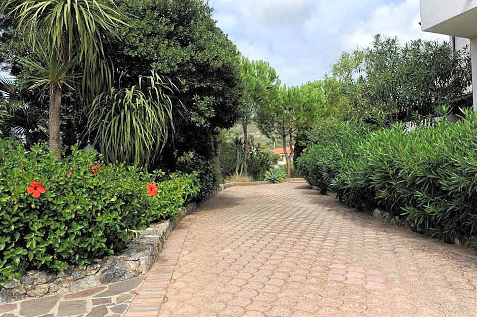 Villaggio Pineta Petto Bianco