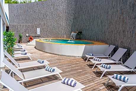 Villa Doris Suites