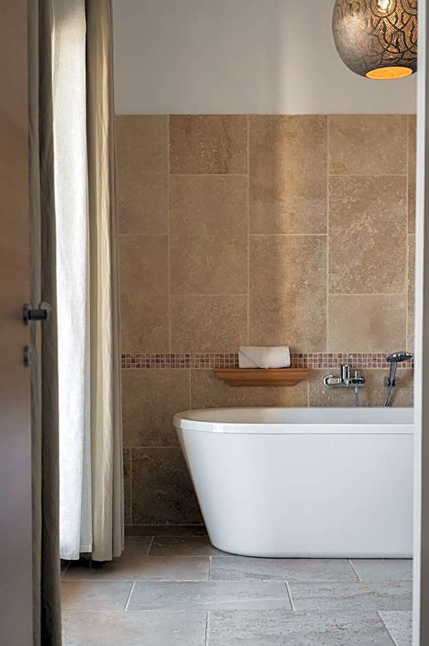 La Fabrique à Poupées - Chambres et Appartements de charme au coeur de Menton