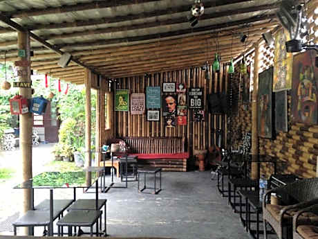 Standard 6 Bed Dormitory
