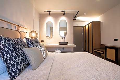 Comfort Triple Room with Shower