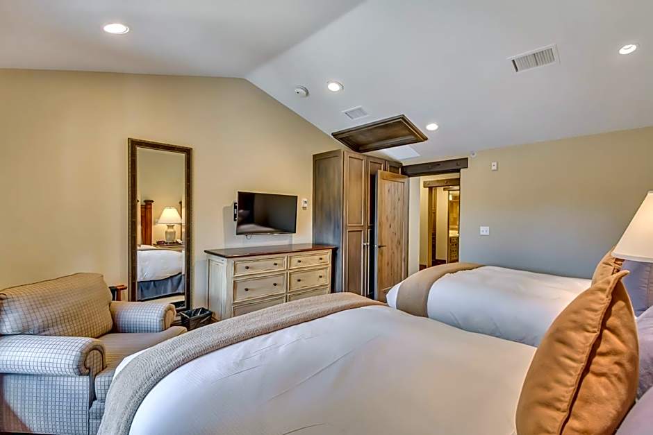 The Chateaux Deer Valley