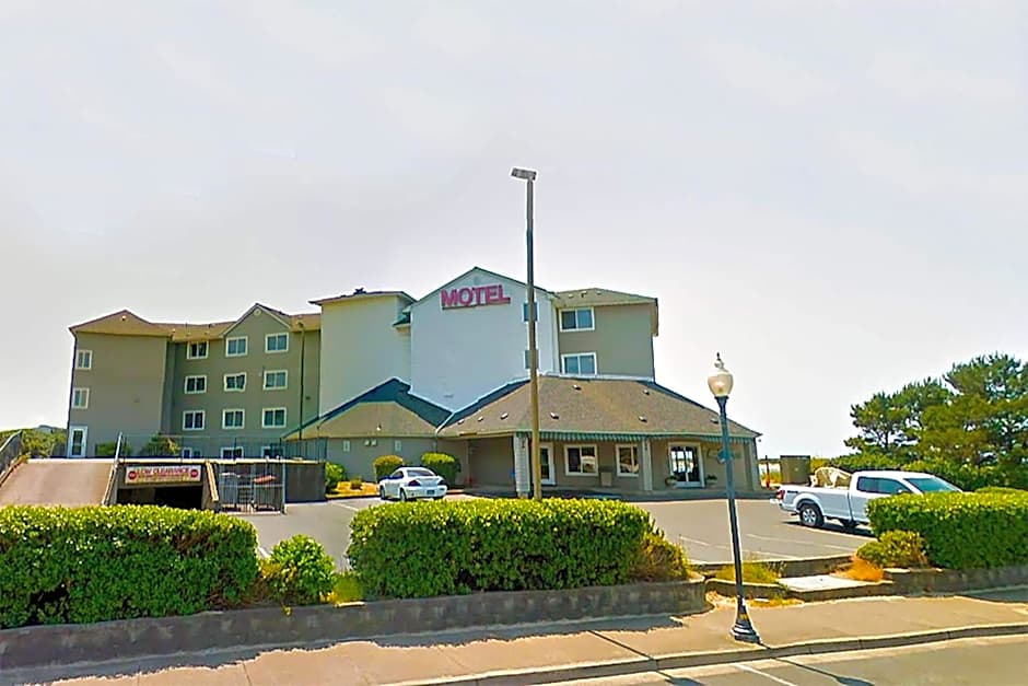 Siletz Bay Beachfront Hotel by OYO Lincoln City