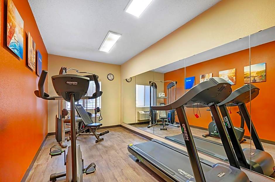 Comfort Inn & Suites North Greenfield