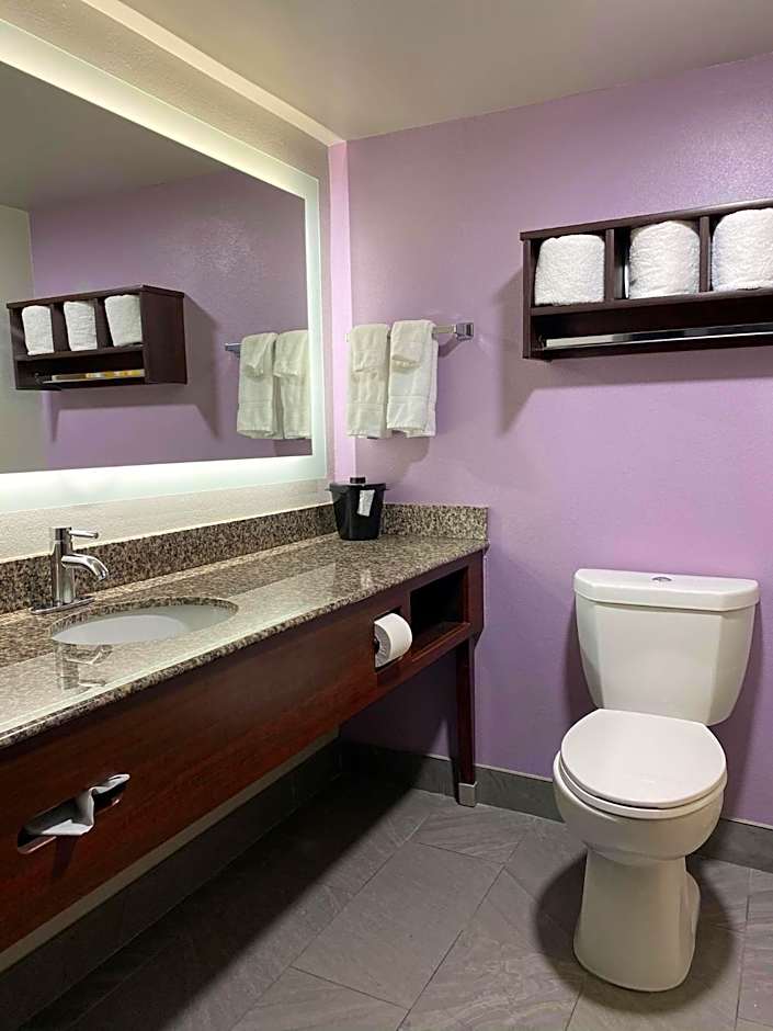 La Quinta Inn & Suites by Wyndham Clarksville