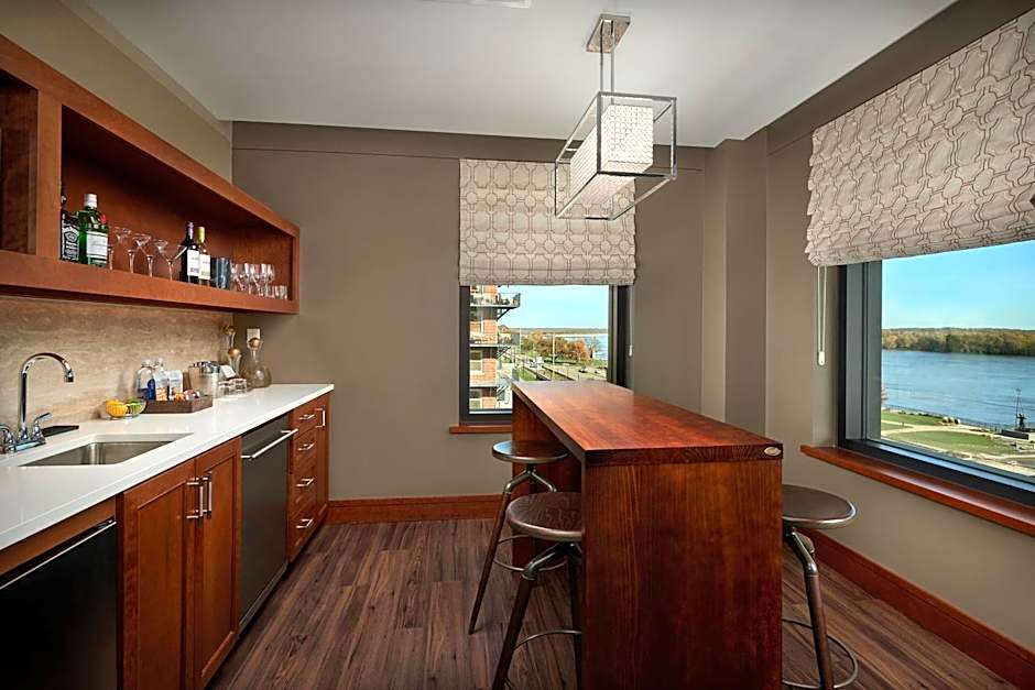 The Merrill Hotel, Muscatine, a Tribute Portfolio Hotel