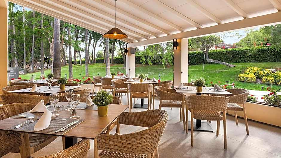 Protur Safari Park Aparthotel