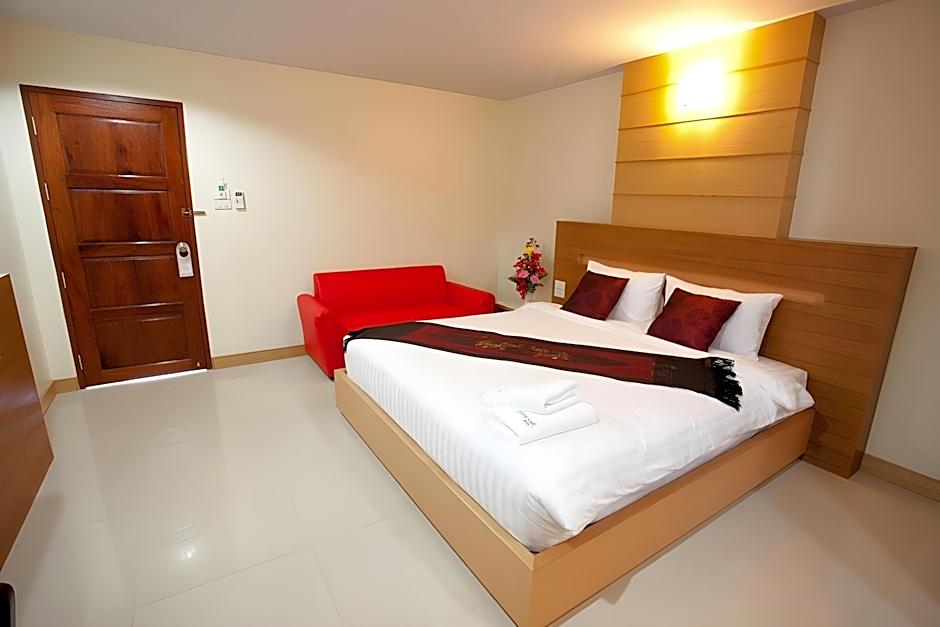Amnauysuk Hotel