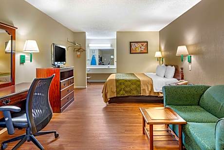 Queen Room - Disability Access/Non Smoking