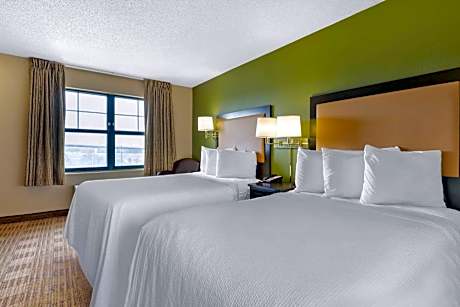 One Bedroom Suite with 2 Double Beds - Non-Smoking