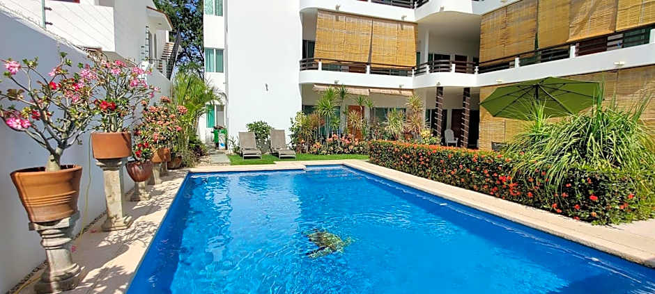 Apartment Tortugas- rooms with AC, and great pool at 5 min to Carrizalillo beach and restaurants of Benito Juarez Bulevard