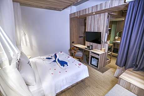 Deluxe Chamberlain Double Room