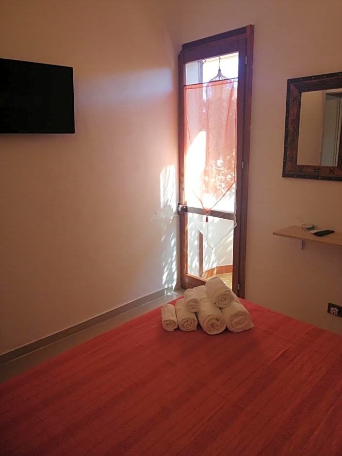 Le Rocce Holiday Rooms – San Vito Lo Capo, CA