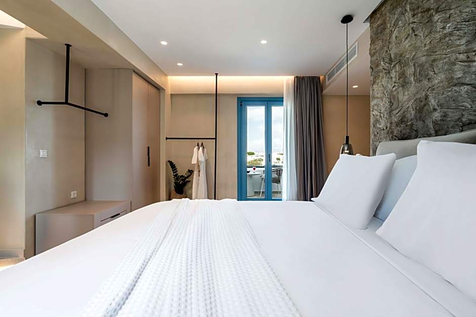 Aura Suites Paros