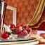 Friendly Venice Suites