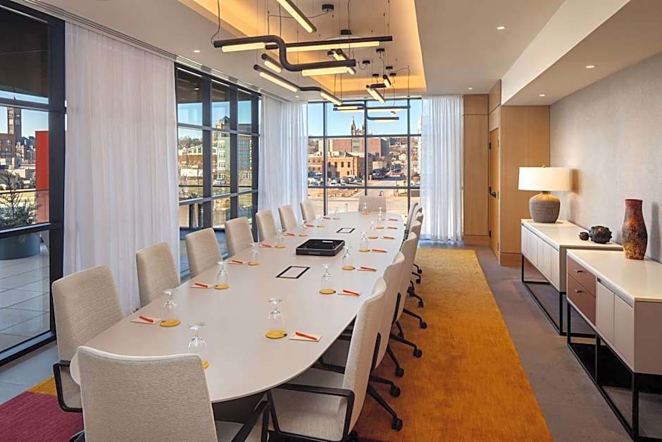 Canopy by Hilton Sioux Falls Downtown