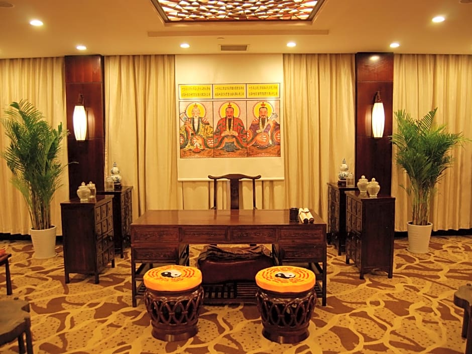 Wudangshan Jianguo Hotel