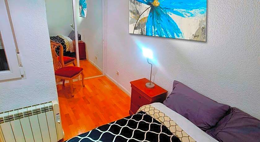 GRAN VIA VALVERDE Apartaments & ROOMS PARKING