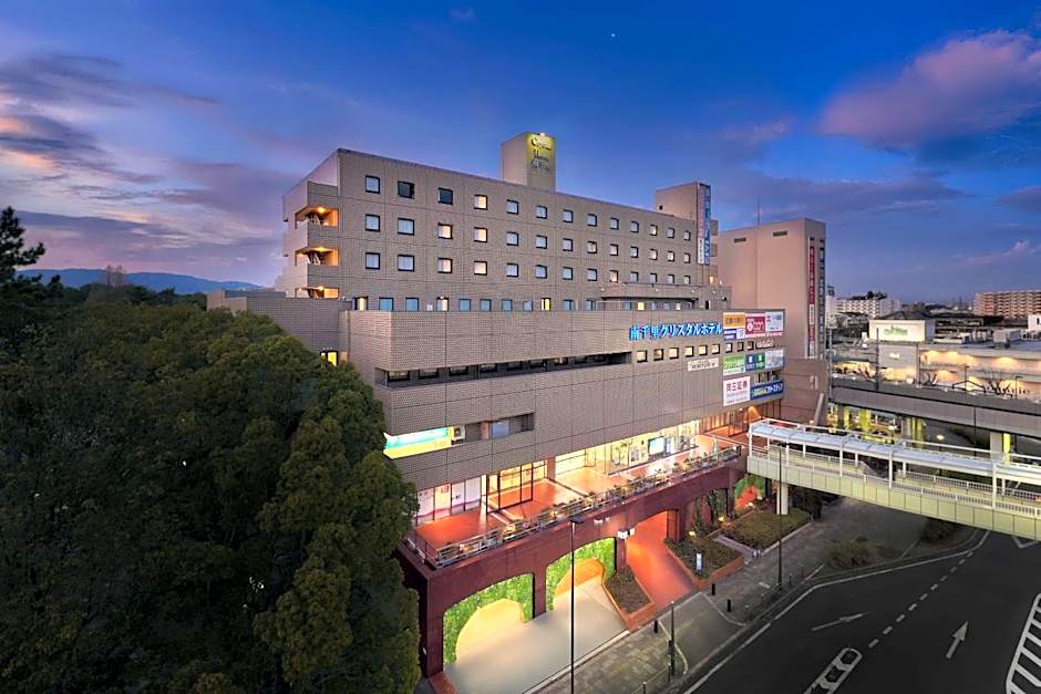 Minamisenri Crystal Hotel