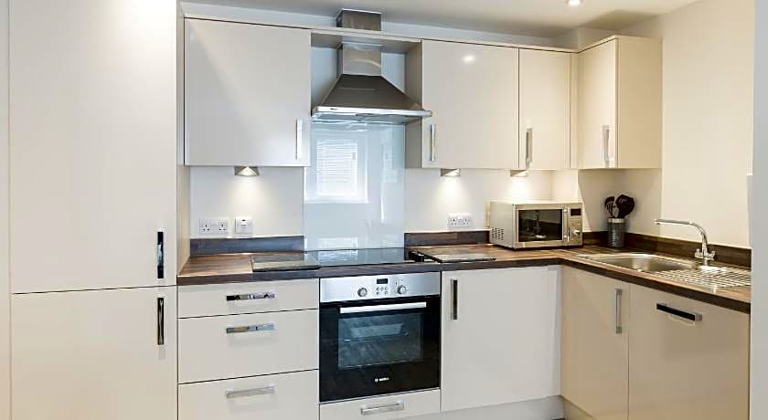 HOF Apartments Central Gate - Newbury