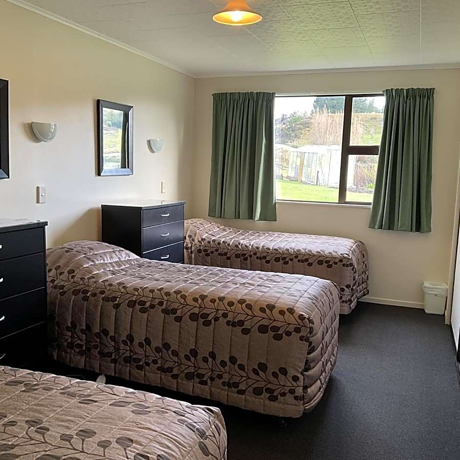 Alexandra Garden Court Motel