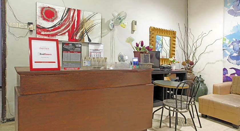 RedDoorz @ Soekarno Hatta 2