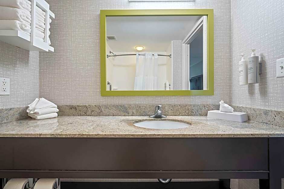 Hampton Inn By Hilton Ridgefield Park