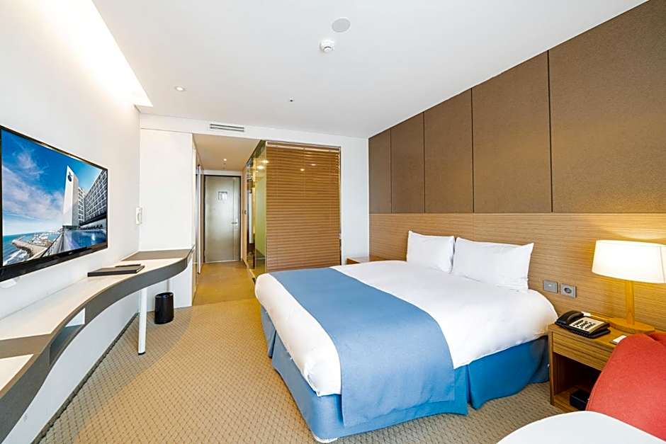 Photo 1 of 4 of Deluxe Double Room with Ocean View