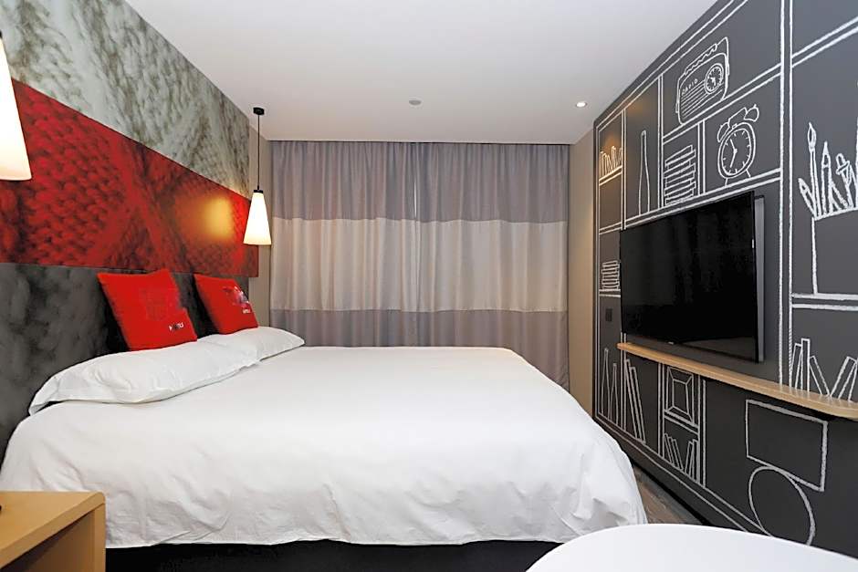 Ibis Taiyuan Qinxian Street Hotel