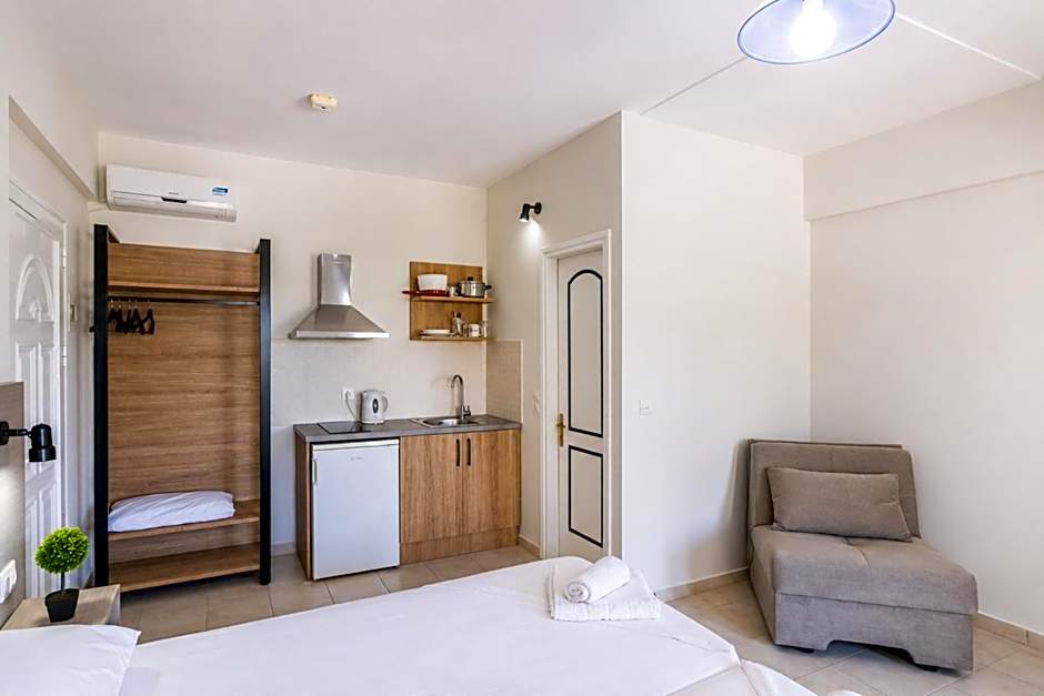 Nikos Villas - Poolside Getaways in Kavos, Corfu